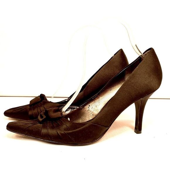 NINA BLACK SATIN 3.5” FORMAL HEELS SIZE 9M - Picture 1 of 6